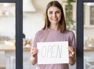 Zadowoleni, ale nie do końca: 44% pracowników rozważa zmianę