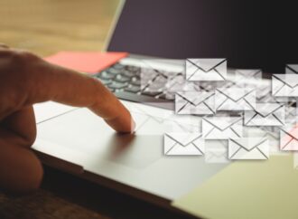Dzień bez maila – dlaczego warto z niego skorzystać w pracy?