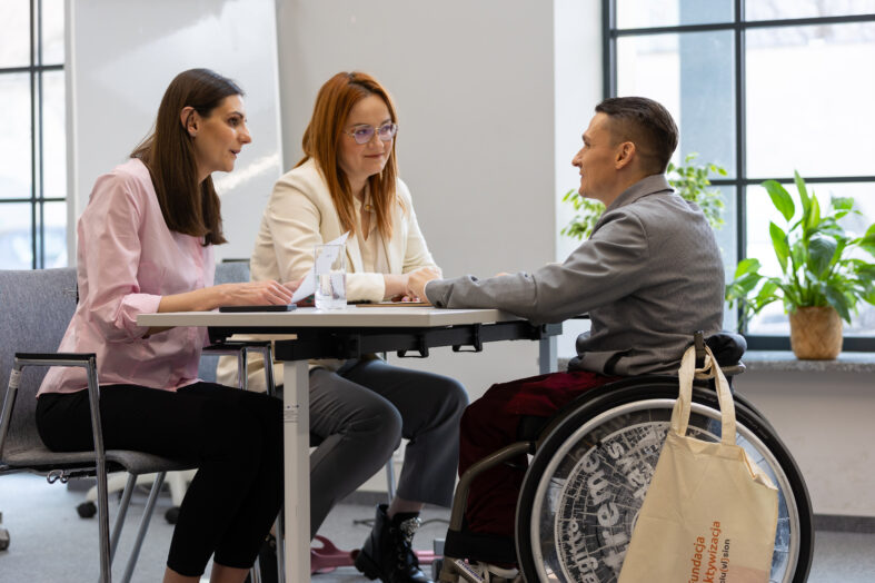 Buduj inkluzywne i dostępne środowisko pracy &ndash; zgłoś się do projektu Smart Start II!