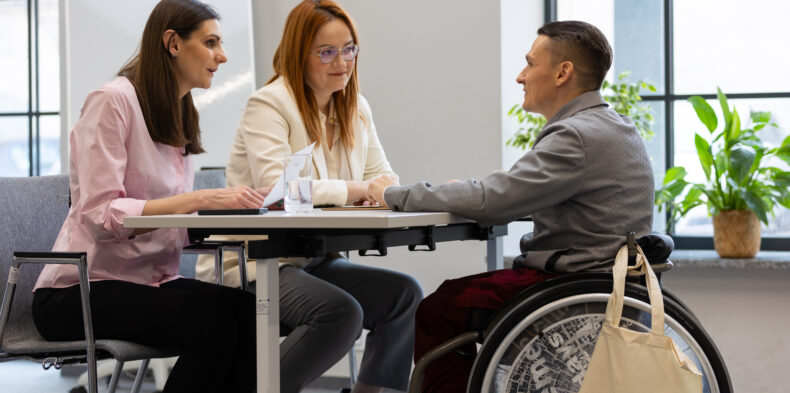 Buduj inkluzywne i dostępne środowisko pracy &ndash; zgłoś się do projektu Smart Start II!